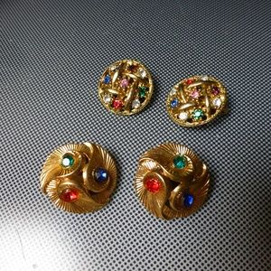 JACKIE O BUTTON 70s CLIP EARRINGS